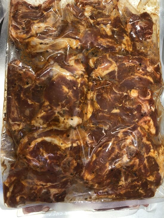 Marinēti jēra gabaliņi ar kaulu (sviesta\zaļumu marinādē)